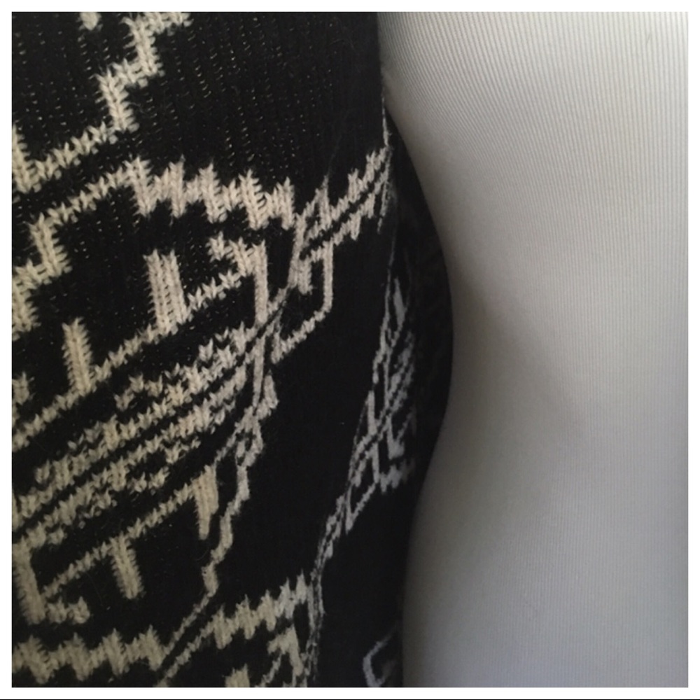Staring At Stars Aztec Print Open Cardigan - Picture 4 of 6